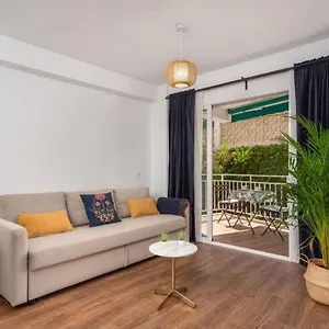 https://bonito-apartamento-en-la-carihuela.1costadelsol.com